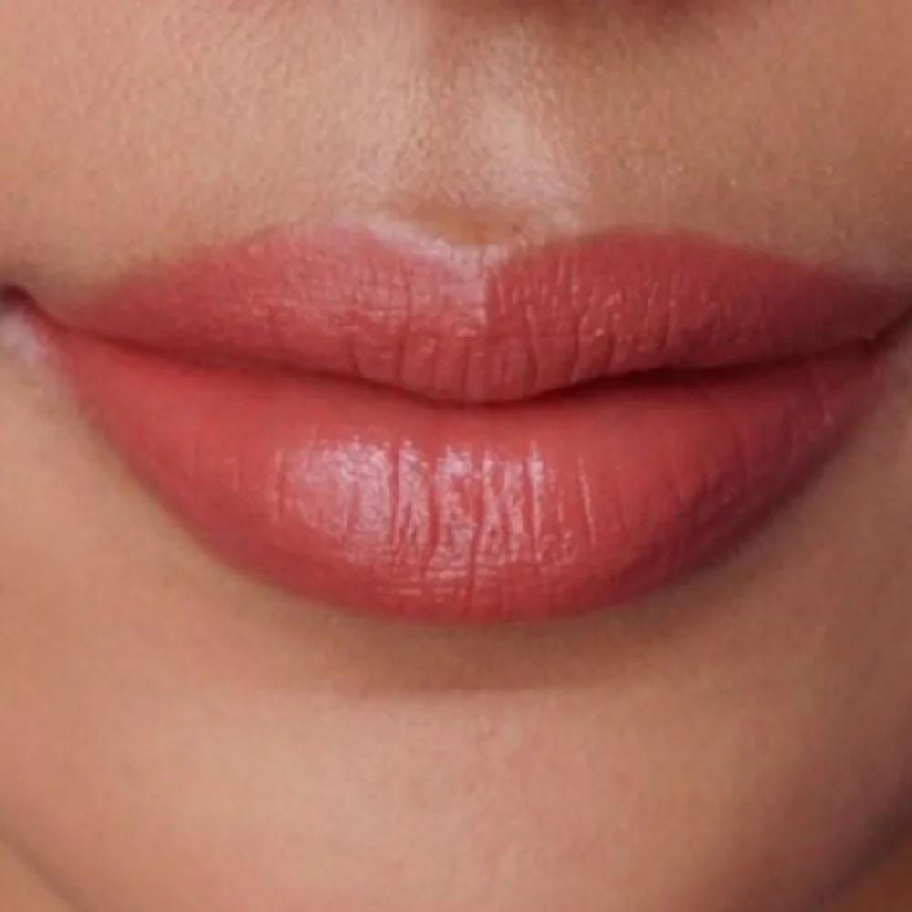 ♣️🌙Clinique Satin Even Better Pop Lipstick